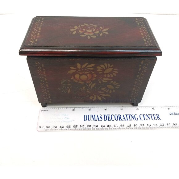 Vintage Handcrafted Wooden Footed Keepsake Box With Floral Painted Design - Picture 8 of 8
